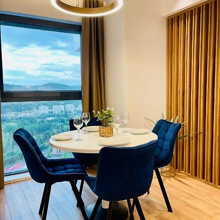 19Th Floor Apartment Клуж-Напока Экстерьер фото